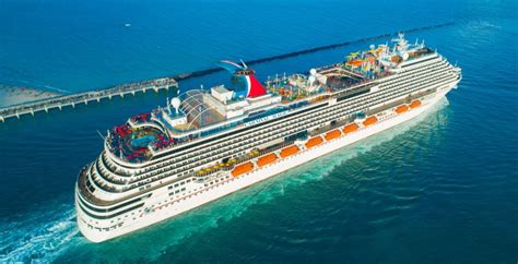 Cruise in style on Carnival Magic: departure dates to suit every traveler